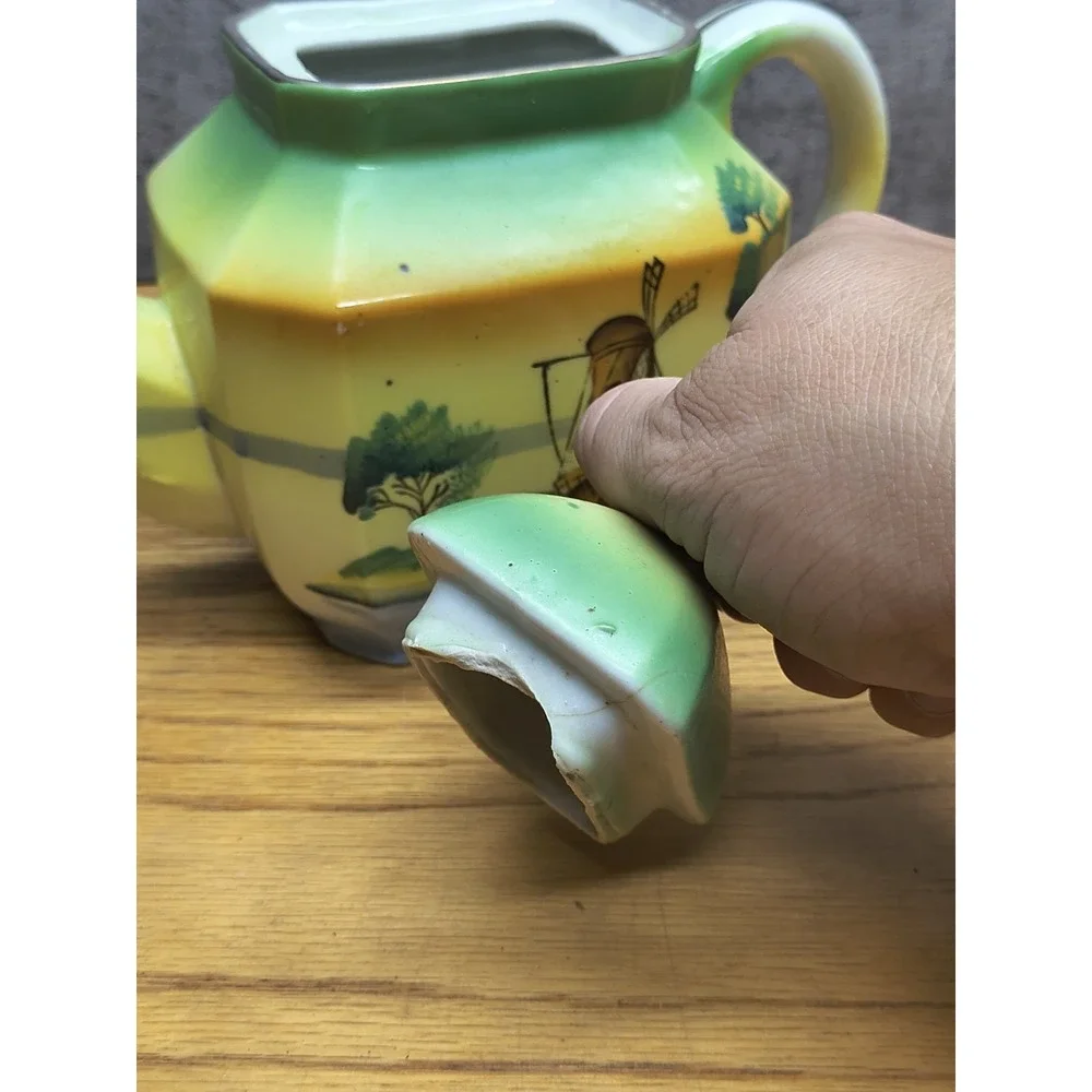 Vintage Hand Painted‎ Teapot Windmill Made in Japan